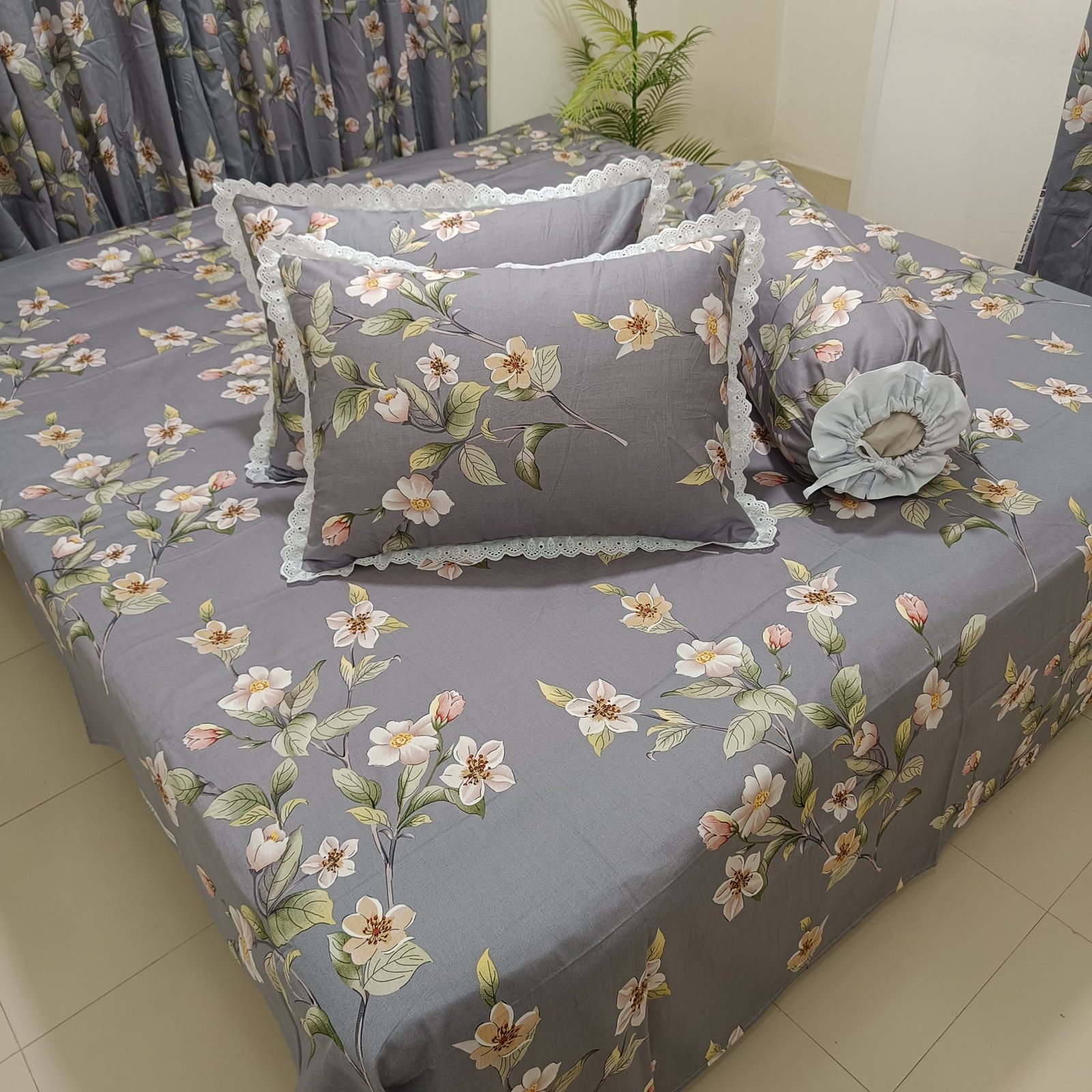 Gray Motif Soft Premium Bedding Set & Lace-works Pillows