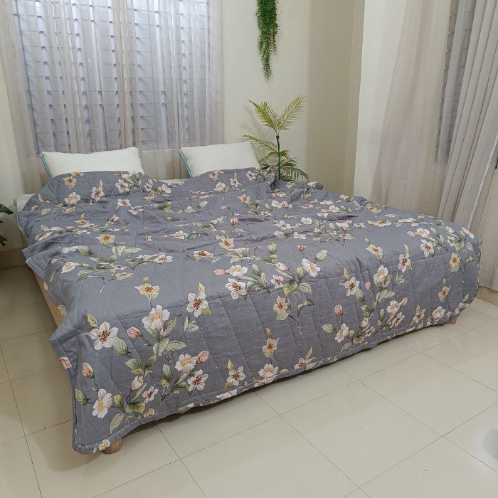 Imperial Silver Blossom Premium Printed AC Quilt — A Statement of Refined Bedroom Luxury
