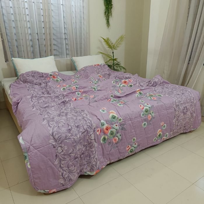 Lavender Aristocrat Bloom Premium AC Quilt — Indulge in Pure Luxury & Serenity