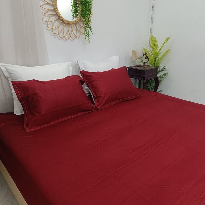 Ruby Red – Solid Color Cotton Bedsheet